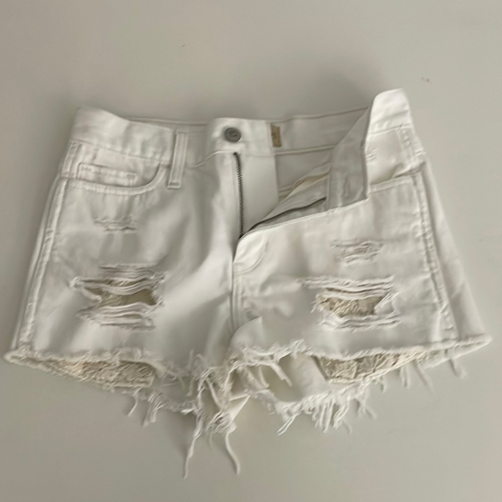Hollister Short Shorts White Denim Size 1 W25 High Rise 2” Inseam Beach Cut Offs - Picture 4 of 8